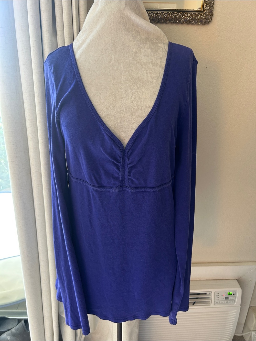 Deep V Long Sleeve Tunic Top in Purple